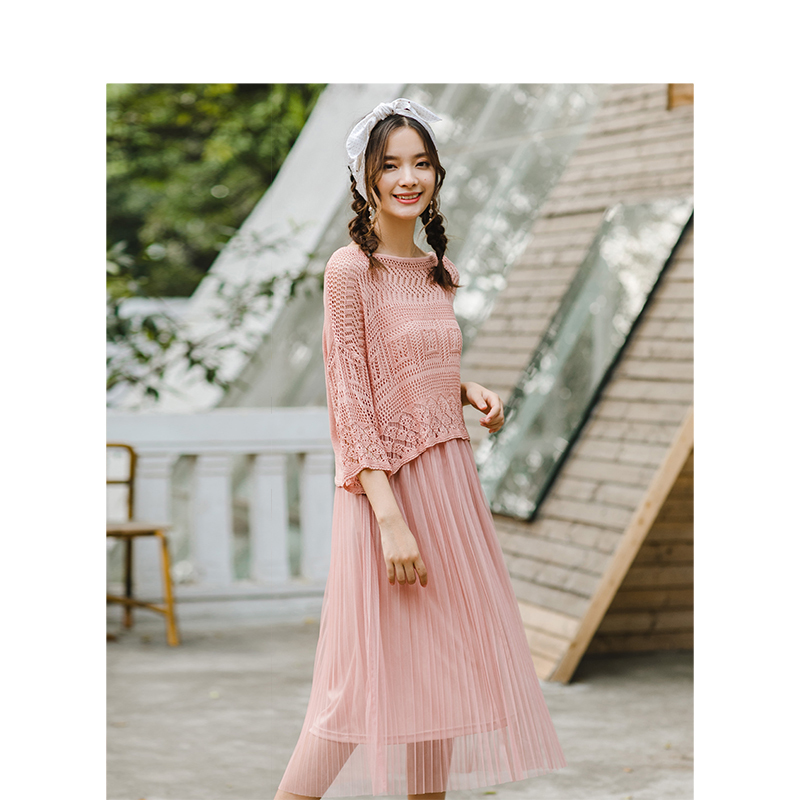 茵曼2019春装新款藕粉色钩花针织罩衫纱裙法国小众连衣裙两件套