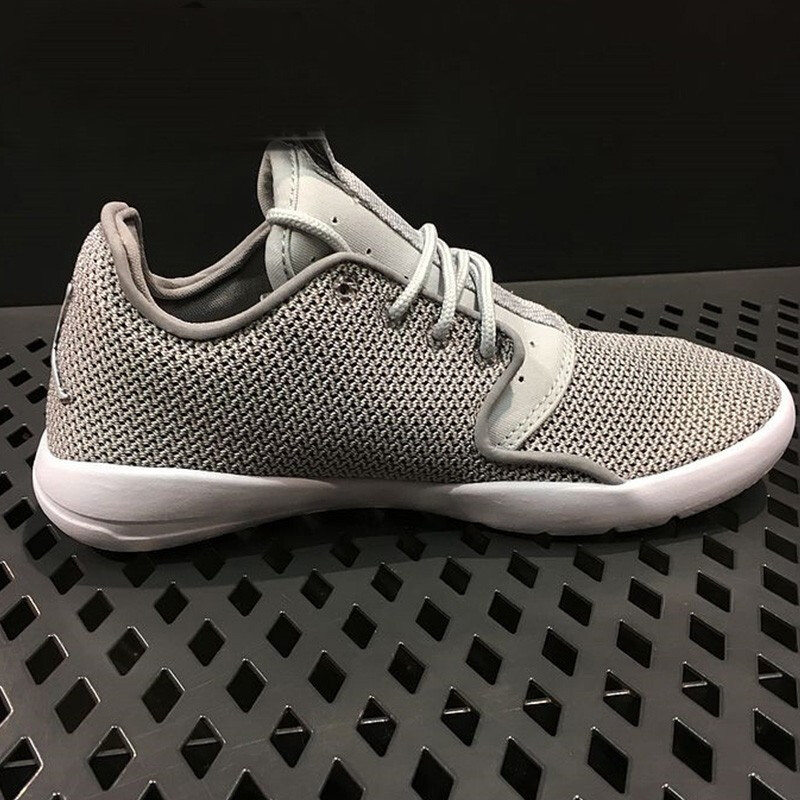 耐克（NIKE）童鞋儿童运动鞋篮球鞋724042