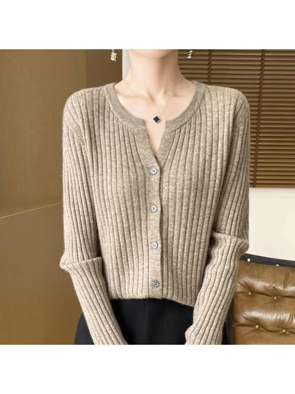 针织衫V领秋冬新款纯色短款毛衣竖条开衫内搭大码针织衫针织打底