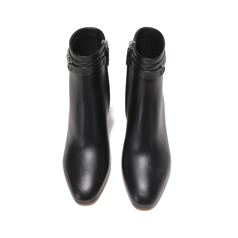菲拉格慕 Salvatore Ferragamo 女士牛皮革VARA链饰高跟粗跟靴子短靴踝靴 0753957