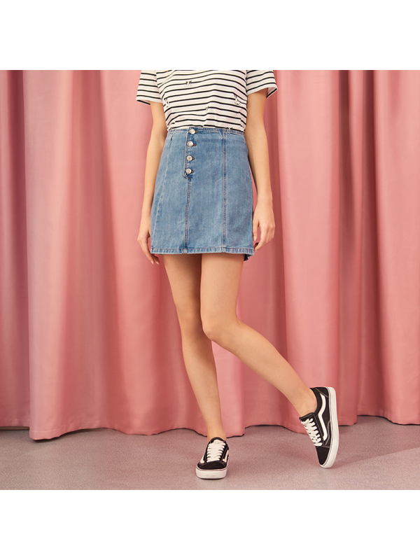 A21以纯线上品牌2018春装新品中腰牛仔短裙纯棉休闲纽扣半身A字裙4812024005