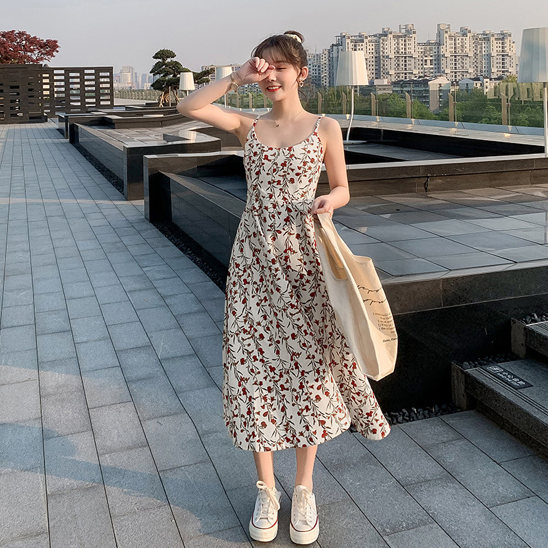碎花吊带连衣裙女收腰显瘦夏天小清新新款长裙女装