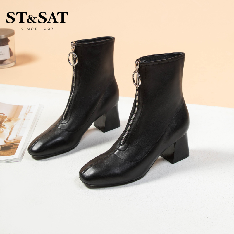 St&Sat/星期六冬新品前拉链方头时装靴粗跟短靴女SS03116034