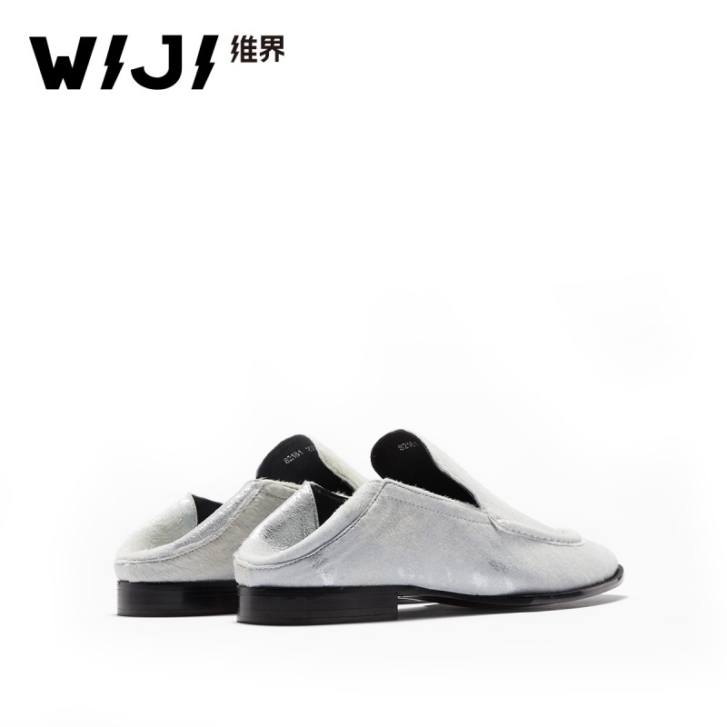 WIJI2018维界秋冬新款女鞋浅口懒人一脚蹬乐福鞋时尚街拍平底休闲