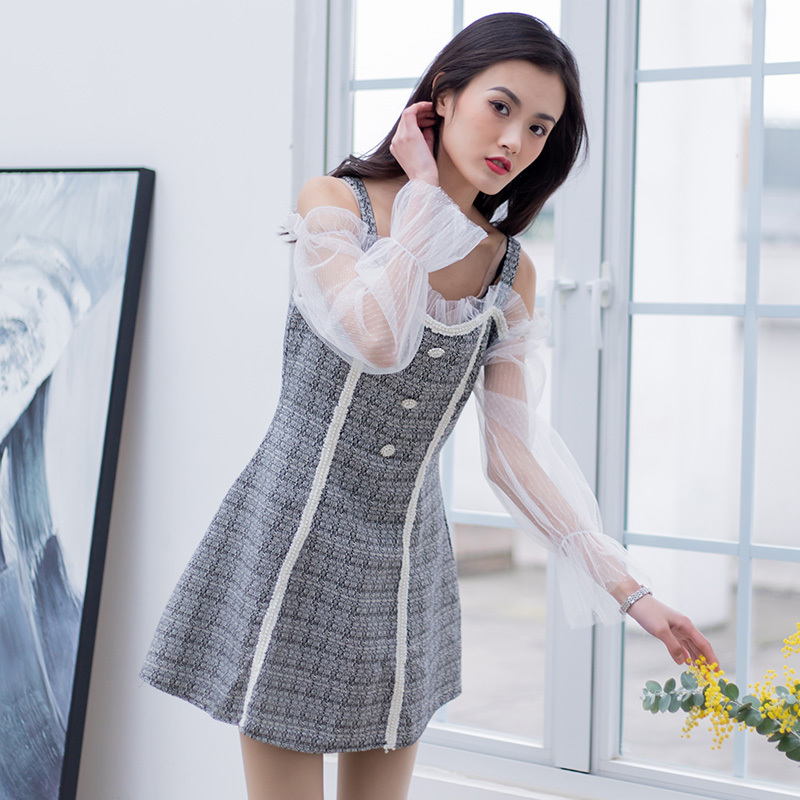 美丽衣橱网纱拼接露肩连衣裙女修身显瘦a字裙百搭短裙2021春装连衣裙