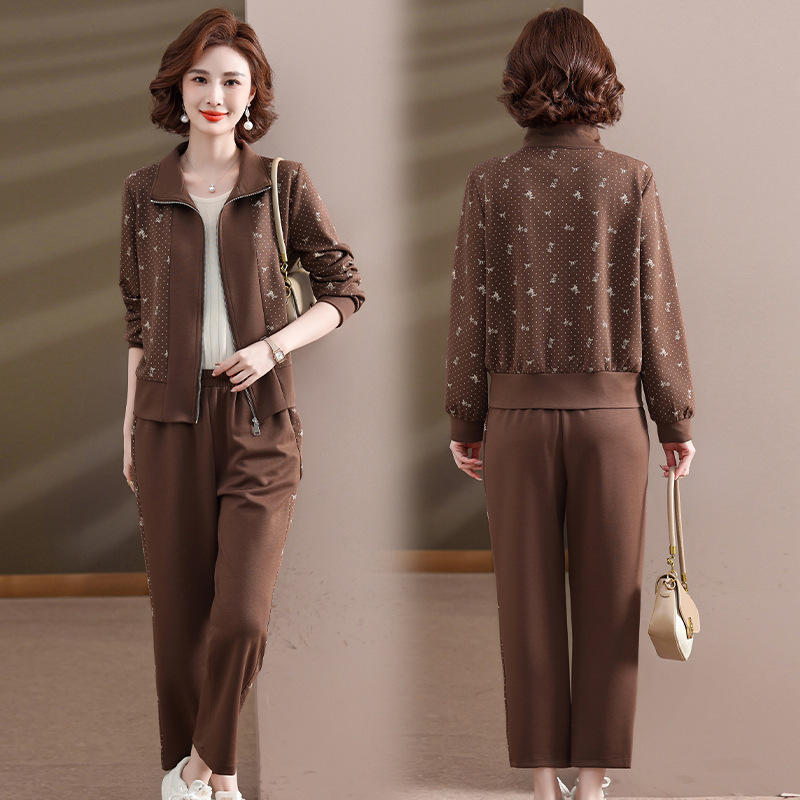 拿细耳中老年女装