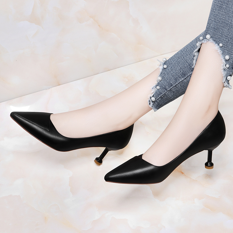 莱卡金顿laikajindun网红高跟鞋女春季细跟浅口性感尖头黑色空乘职业