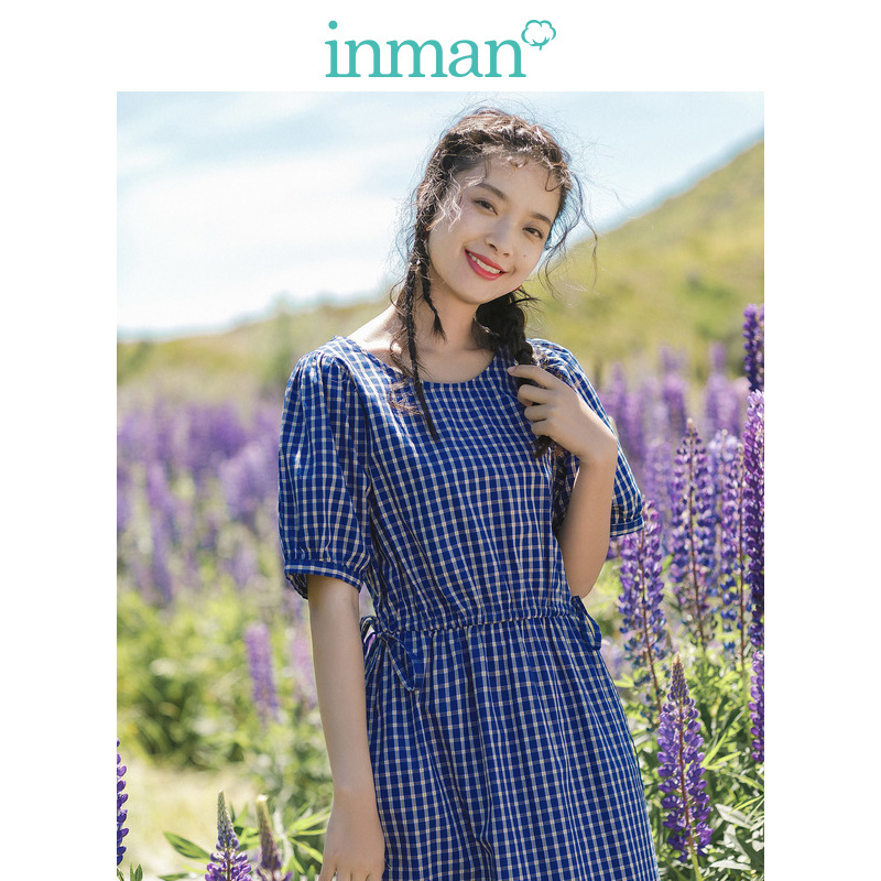 茵曼2019夏装新款圆领灯笼袖抽绳显瘦a摆复古格纹少女连衣裙女
