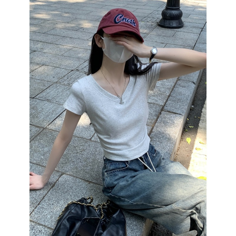 V领短袖T恤女装2025夏季新款正肩修身显瘦褶皱短款学生纯色上衣潮