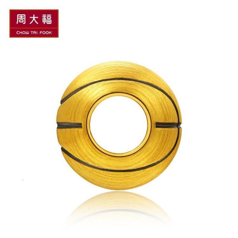 周大福金吊坠运动达人篮球转运珠足金金吊坠R19094