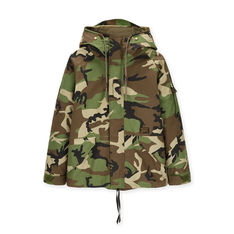 太平鸟男装派克迷彩潮流短款羽绒服休闲时尚工装面包服连帽外套潮