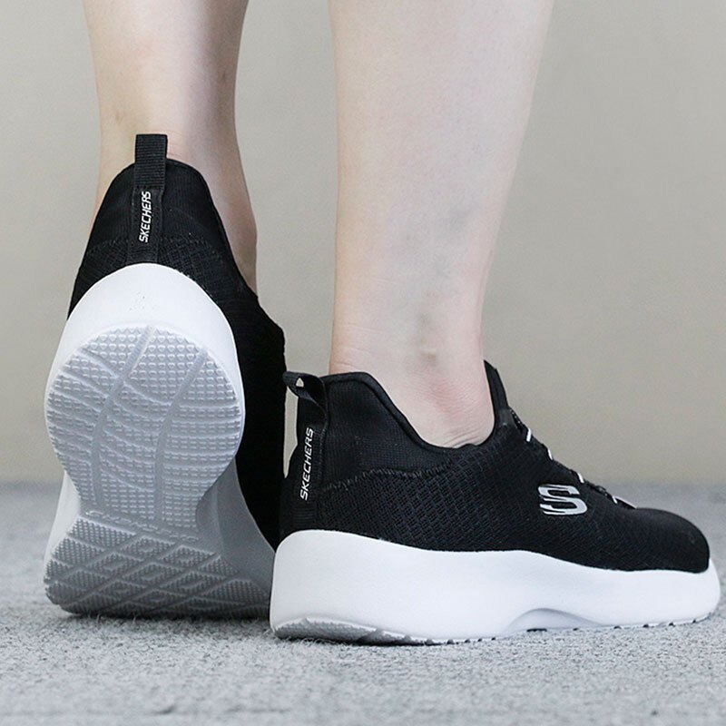 斯凯奇skechers女鞋运动鞋轻便透气网眼一脚穿缓震防滑耐磨休闲跑步鞋