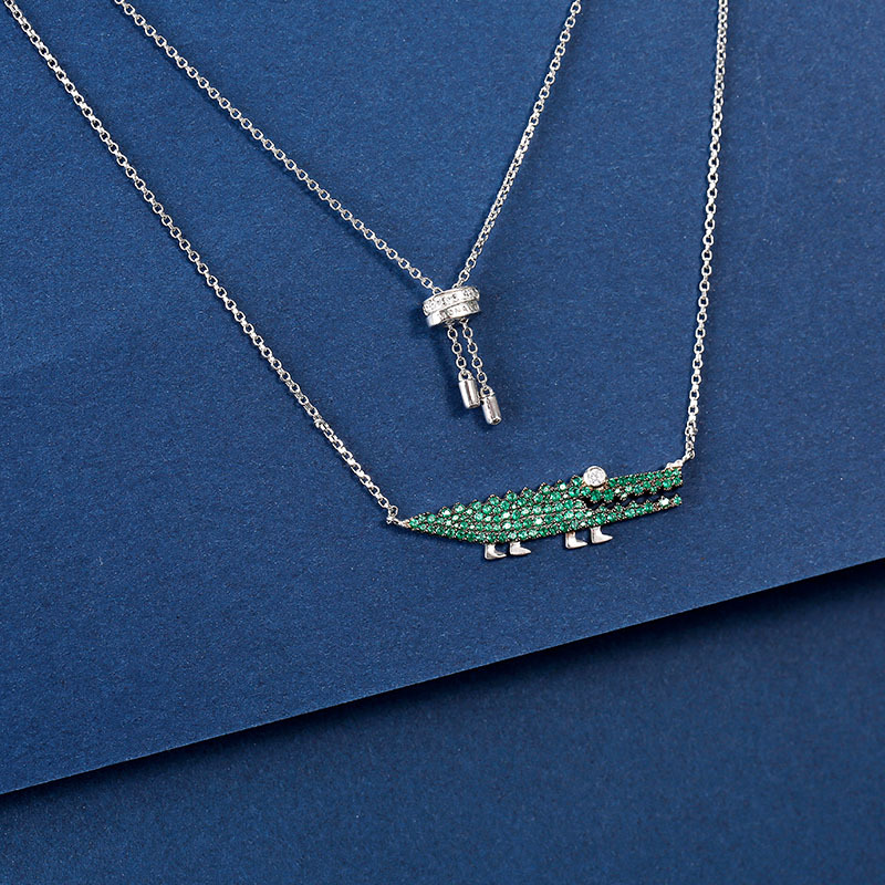 apmmonaco张靓颖明星同款银镶薄荷绿晶钻鳄鱼设计项链趣味锁骨链颈链