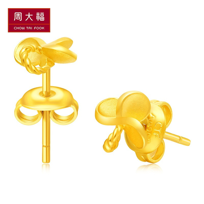 周大福珠宝首饰简约花形足金金耳钉计价(工费：78元 )F208070