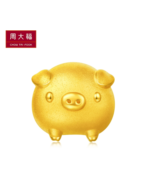 周大福小金猪飞天猪黄金吊坠r21588