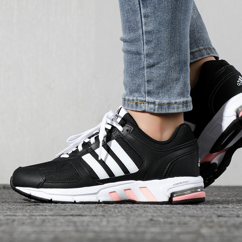 阿迪达斯adidas跑步鞋