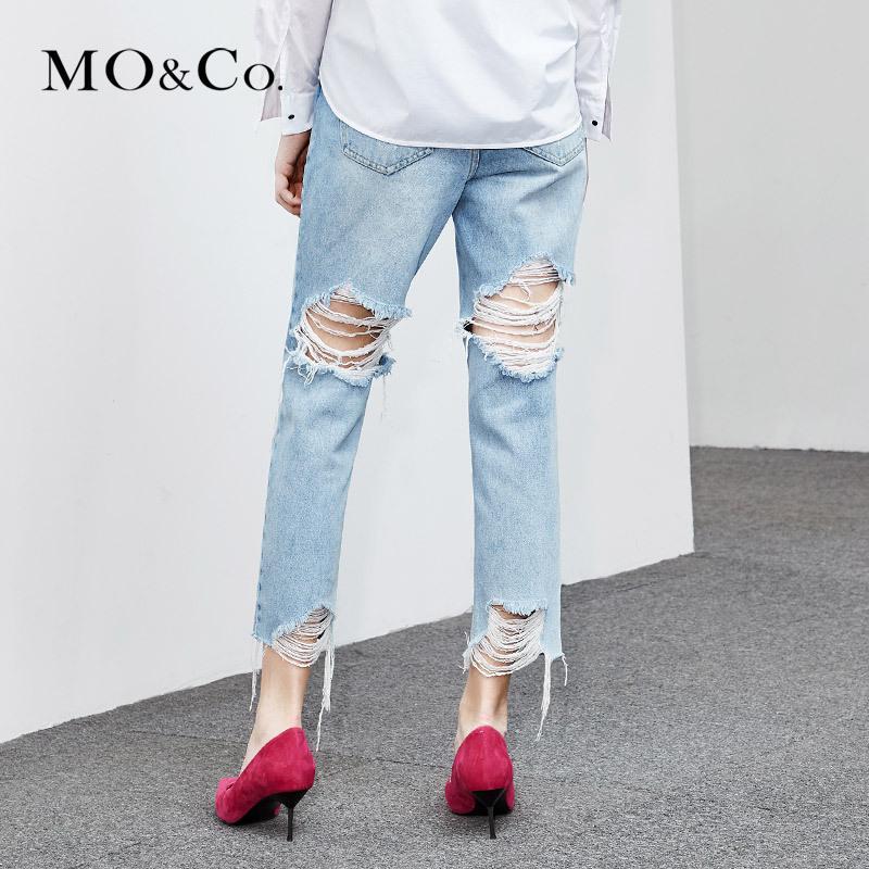 MOCO2018夏季洗水破洞介烂直筒毛边牛仔裤 摩安珂