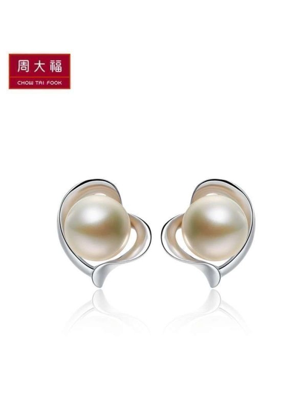 周大福(chow tai fook)珍珠耳饰aq32583 周大福浪漫心形925银珍珠耳钉