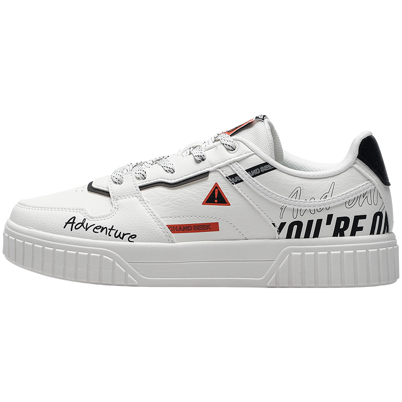 特步男鞋板鞋2022秋季新款潮流鞋子男士透气休闲鞋防水皮面运动鞋男款