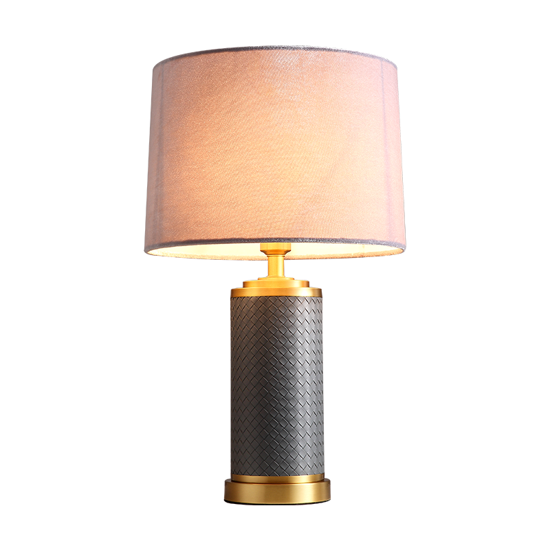 克罗斯塔 北欧后现代全铜台灯个性创意客厅卧室床头台灯时尚简约酒店工程灯