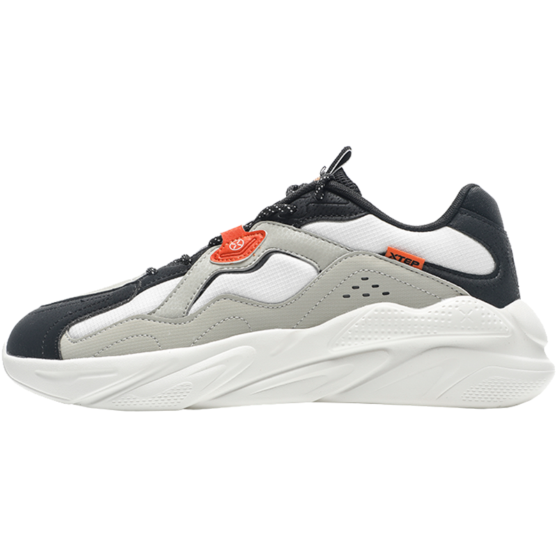 特步男鞋老爹鞋潮鞋子2022秋季新款正品男士休闲鞋子皮面运动鞋男