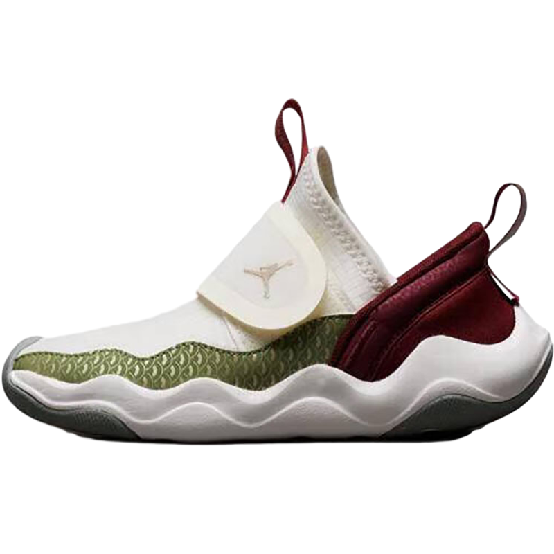 Jordan耐克小鲨鱼23/7 CNY幼童运动鞋春新款新年休闲鞋FQ6554-100