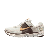 耐克(NIKE) VOMERO 5女运动鞋冬季新款复古跑鞋风透气轻便 HM9657-001