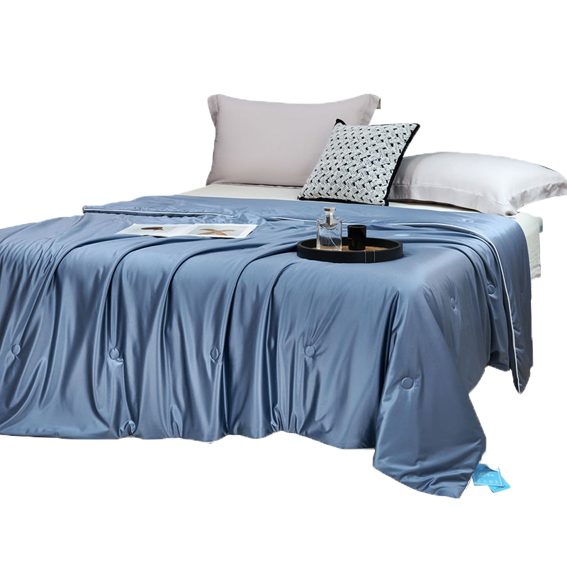 小仙马 奢柔云锦缎夏被 200*230cm SX-5R2031 床