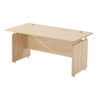 彭梵员工办公桌