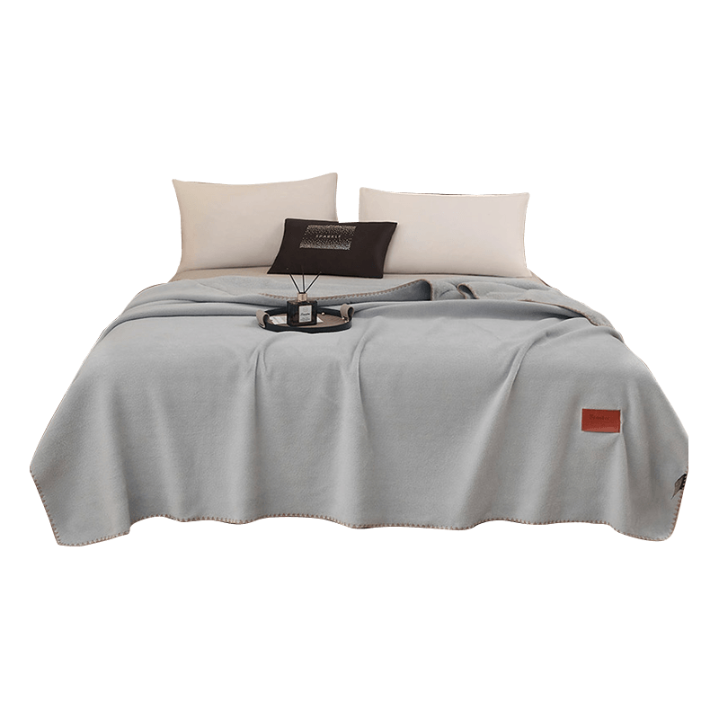 伊伊爱 纯色仿羊绒单层毛毯