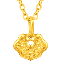 周大福小鼻嘎爆闪鱼鳞祥云如意锁足金黄金吊坠计价(工费180)EOF1941礼物