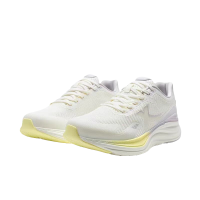 特步跑鞋975318110061