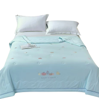 三人居 柔豆锦绣南瓜夏被(颜色备注) 200*230cm 条