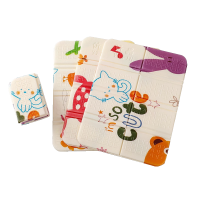 户外防潮垫坐垫地垫加厚防水旅行露营便携隔凉折叠垫子音乐节神器