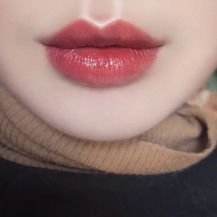 比较适合黄色皮肤的口红 怎么用都显白 推荐给你吧 苏宁头条