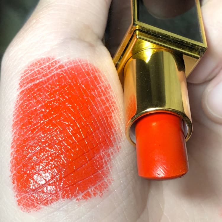 为数不多喜欢的亮橘色口红,tf15