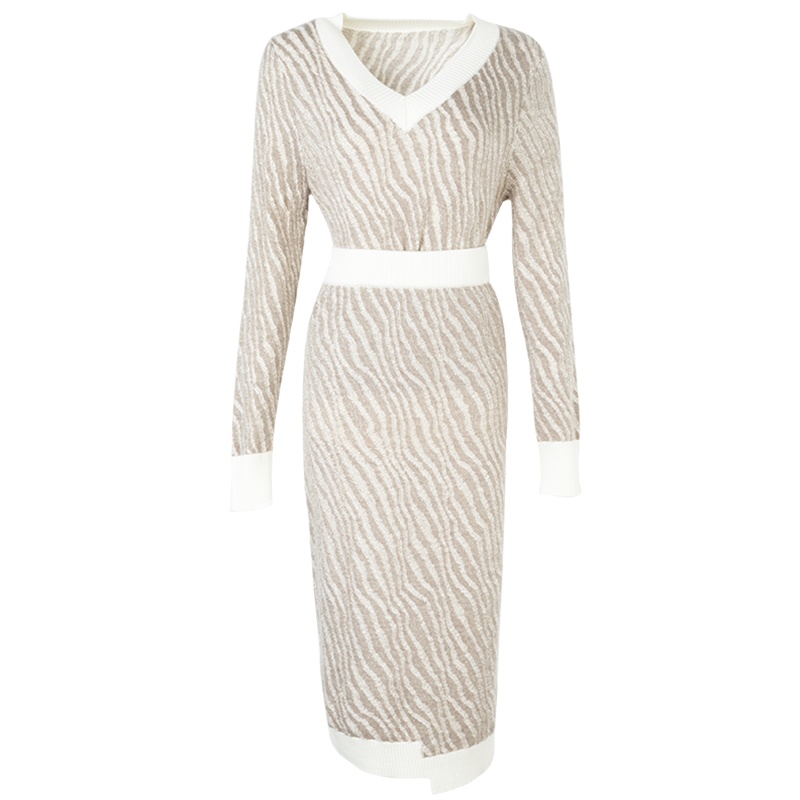 晚白2020秋冬新品个性拼色V领毛衫休闲松紧腰半裙时尚针织套装女