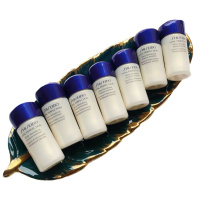 1海蓝之谜璀璨净澈洁面泡沫30ml