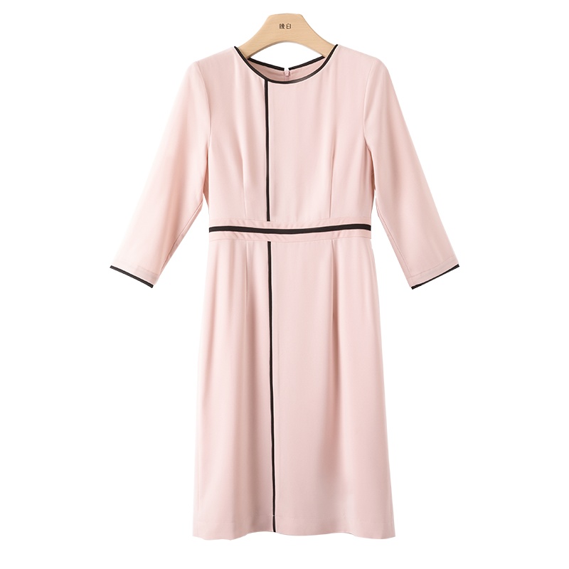 晚白2021春季新品通勤时尚淑女百搭修身显瘦圆领高腰包臀连衣裙女