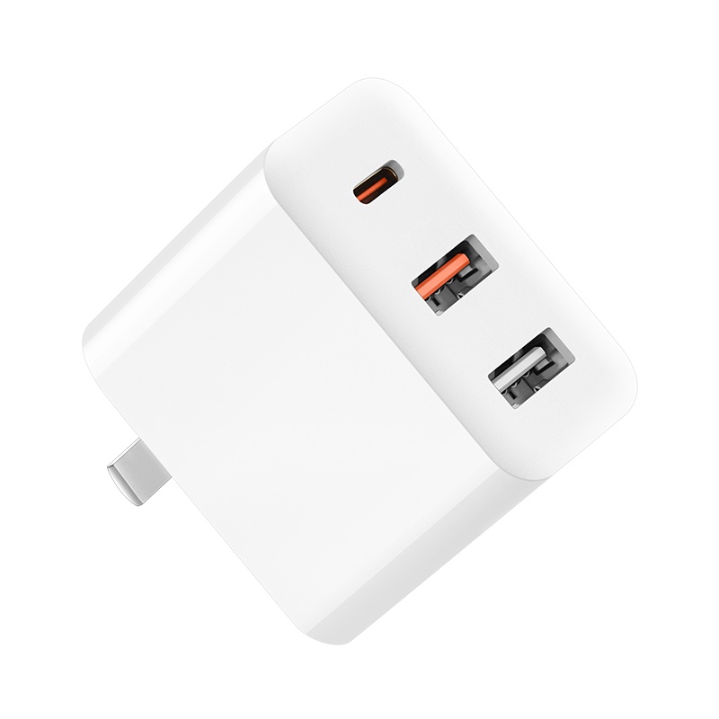 aigo爱国者电子出品充电器适配器 多孔插头 三口双USB同时输出 18W快充/适用于华为/苹果/小米/三星 AU301