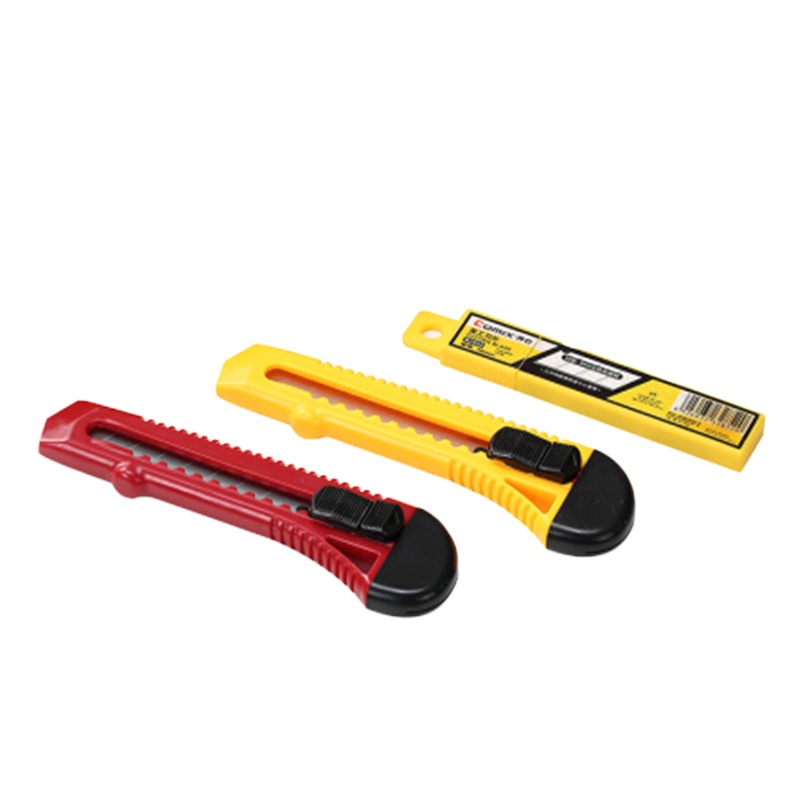 齐心 舒适自锁美工刀 大号18mm软胶护手带金属护套 配 单位:把