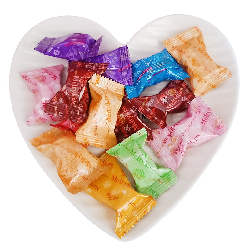 meiji明治雪吻巧克力牛奶可可多种口味62g盒装日式夹心巧克力糖果