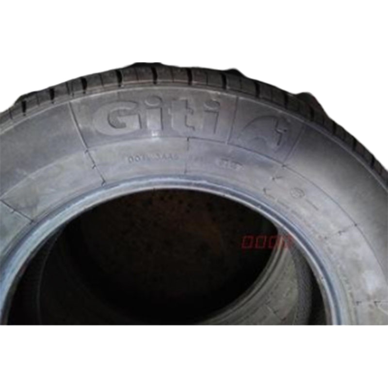 江铃宝典 轮胎 235/75R15佳通