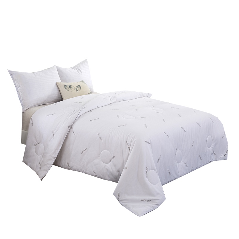 澳丹奴 纯色卡莱绒春秋被