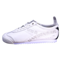 运动休闲鞋秋冬新款板鞋百搭软皮户外运动潮流