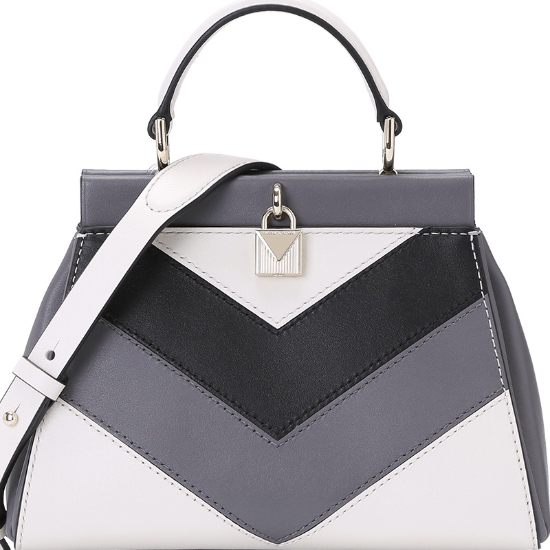 MK Gramercy Frame 斜挎包 小号 30F8TZ6S1O 21x16.5x10CM