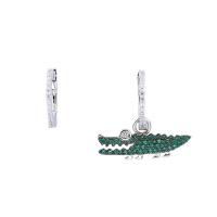 APM Monaco不对称银镶晶钻绿色小鳄鱼银耳环女春夏款耳坠女士