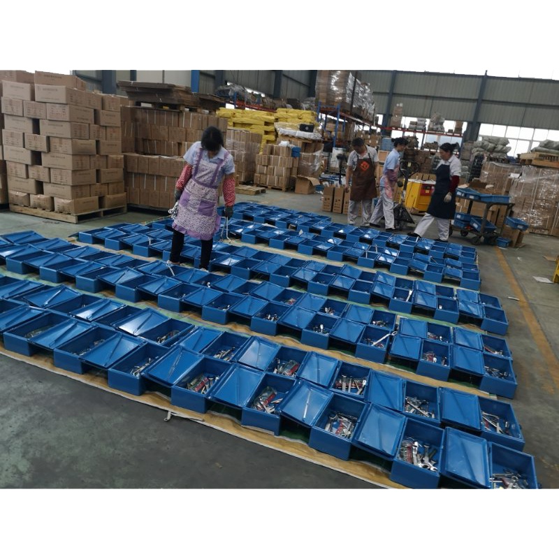 勇士系列运输车轮胎建大265/75R16