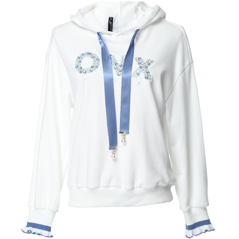 欧昵雪字母绣花宽松连帽套头卫衣女短款木耳边长袖