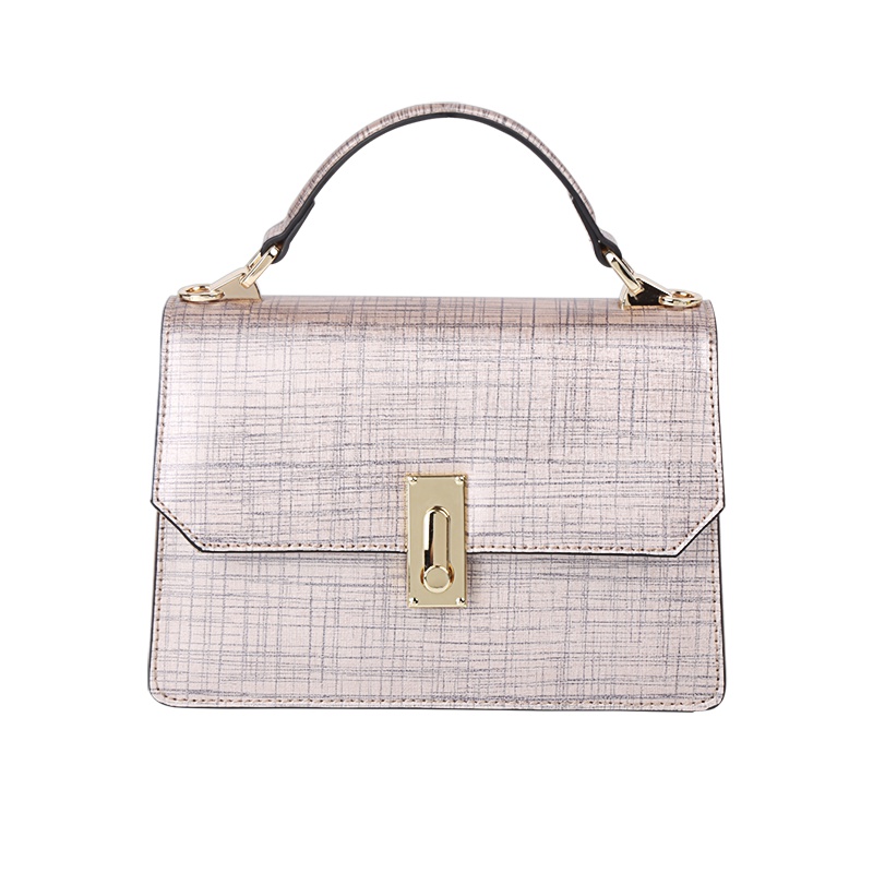 夏天少女斜挎包包女2019新款潮简约单肩韩版百搭小清新_Ghgnr5